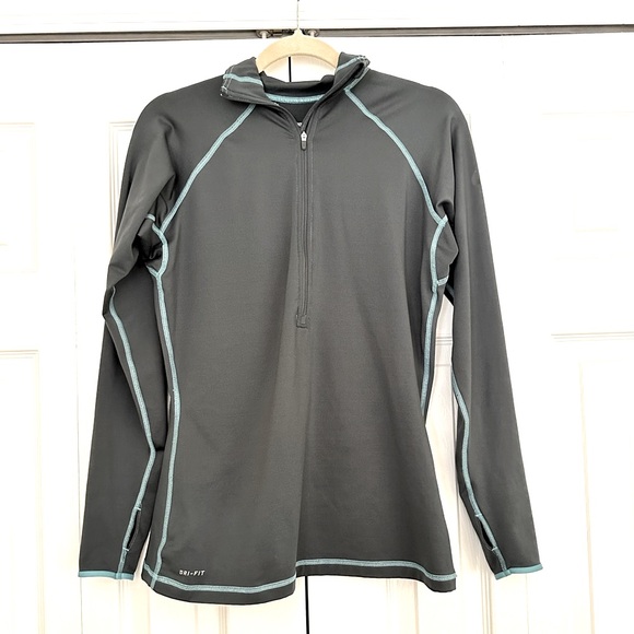 Nike Pro Dri Fit Half Zip Lightweight Pullover Jacket. Size LARGE - Picture 2 of 8